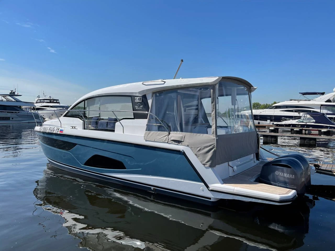 Sealine C335 V