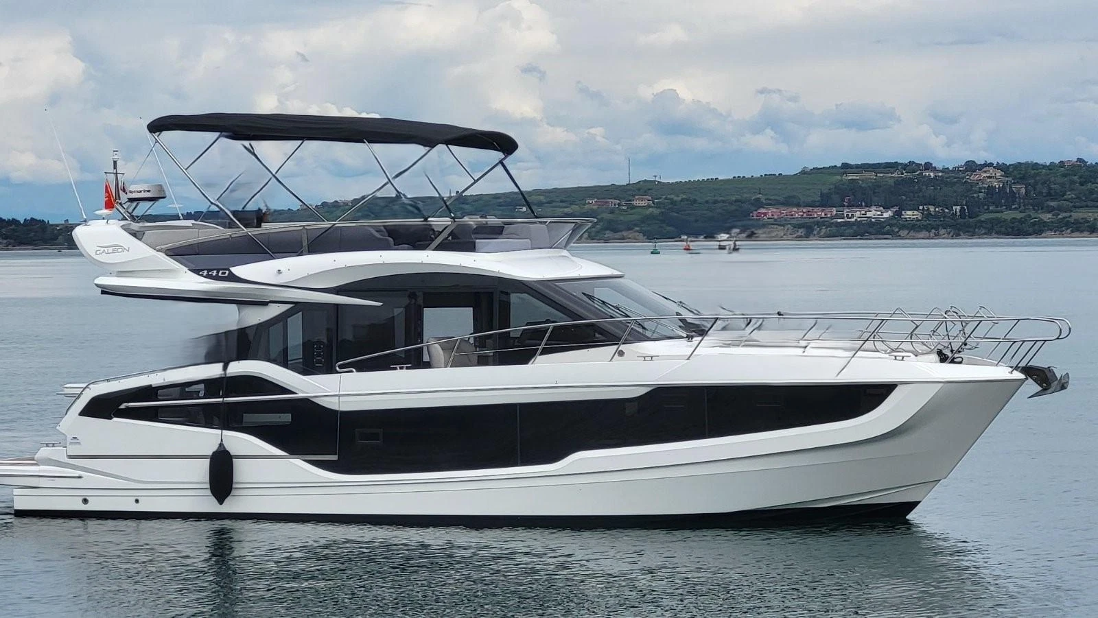 Galeon 440 Fly