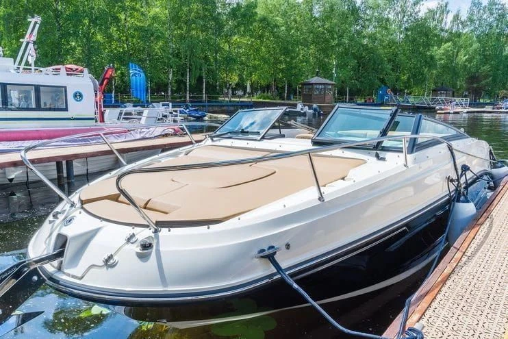Sea Ray Sun Sport 230