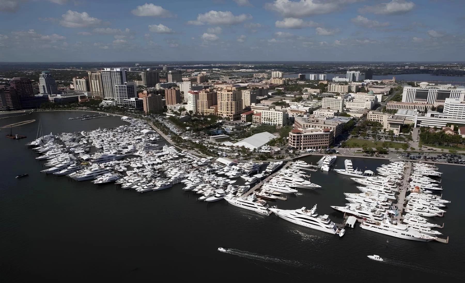 Во Флориде стартовала ежегодная яхтенная выставка Palm Beach International Boat Show