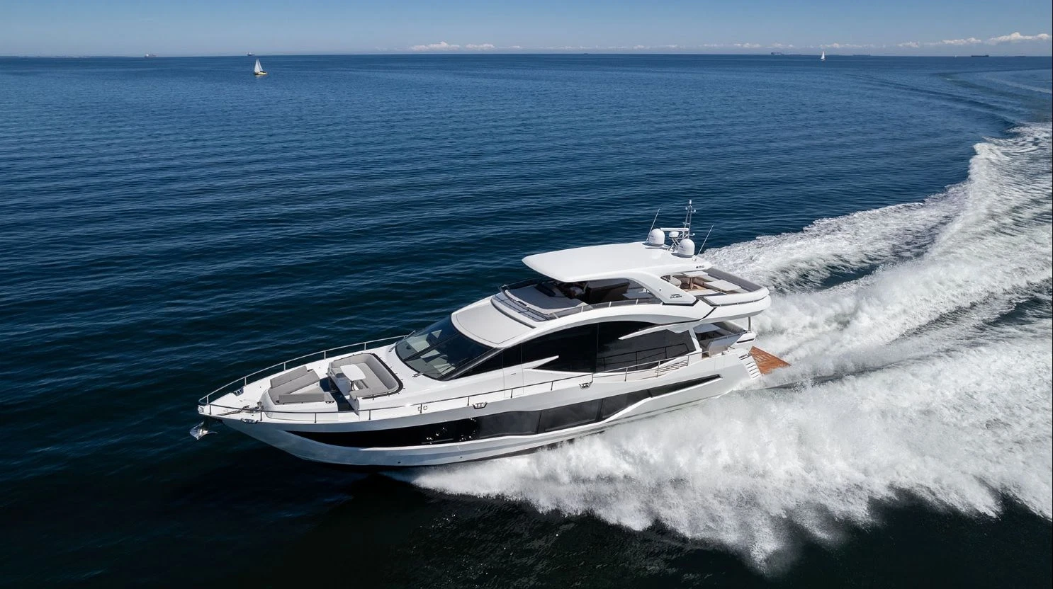 Galeon 800 FLY