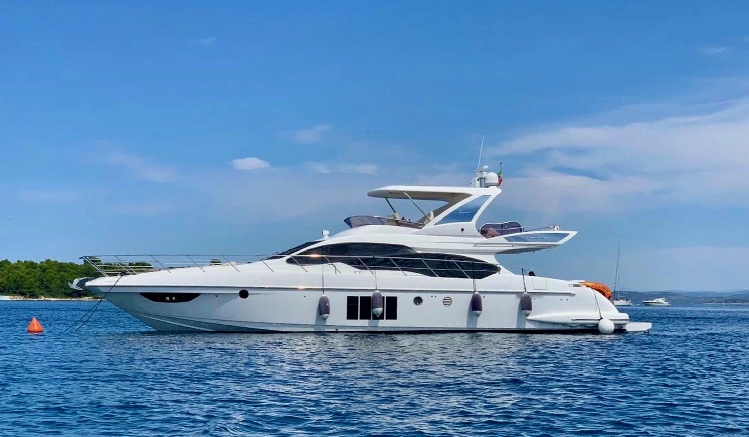 Azimut 64 Fly