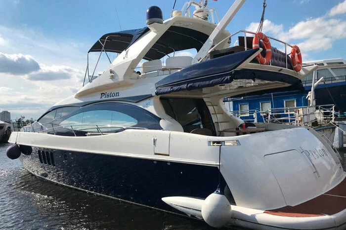 Azimut 68