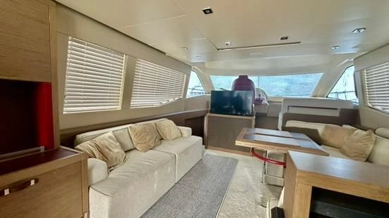 Яхта Beneteau Monte Carlo 6 2018 8