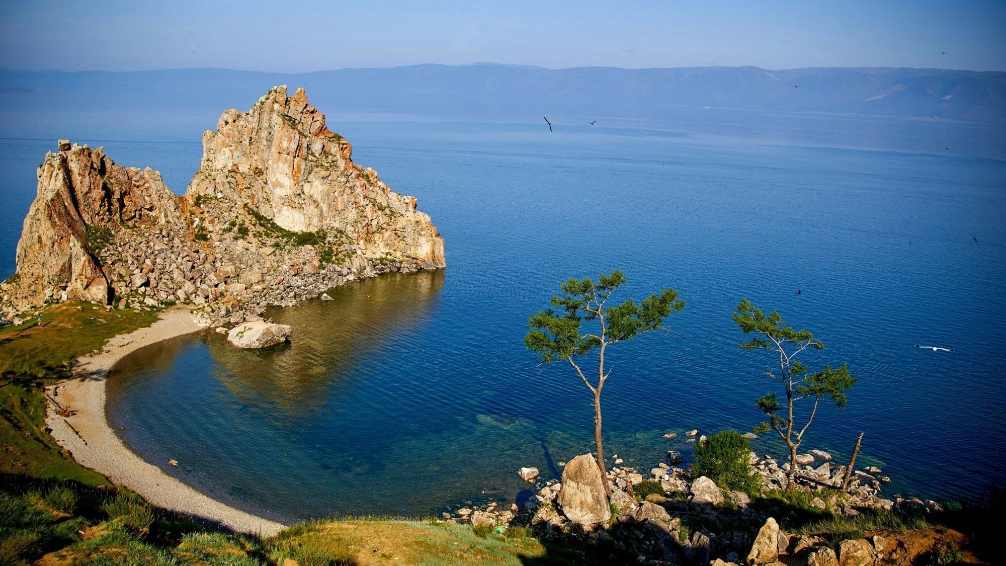 Чартер на Байкале: исследуйте самое глубокое и древнее озеро в мире