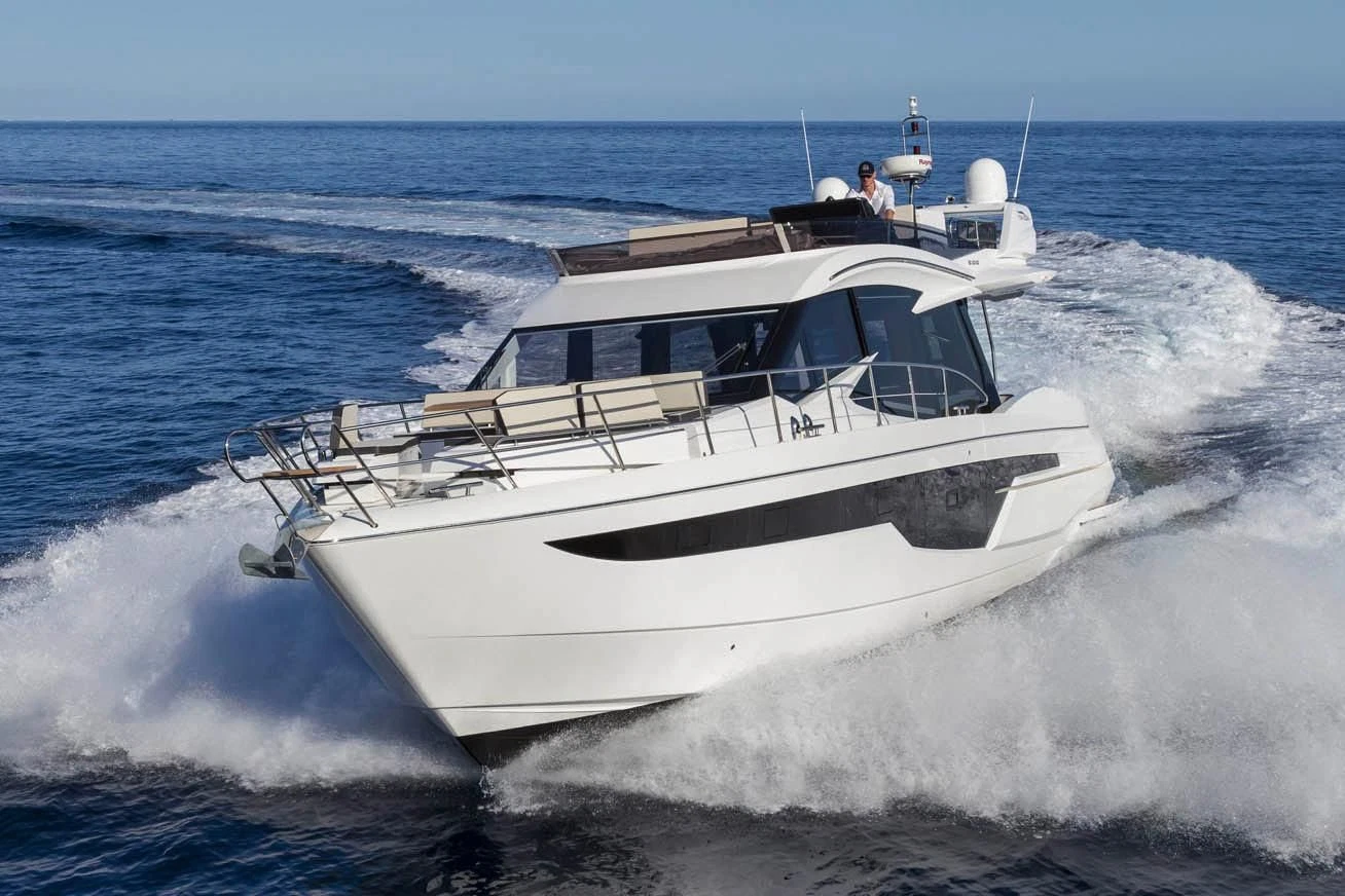 Galeon 500 Fly
