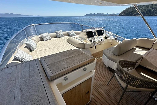 Azimut 70 yacht 2010 8