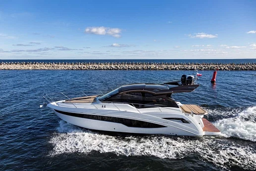 Яхта Galeon 425 HTS  2