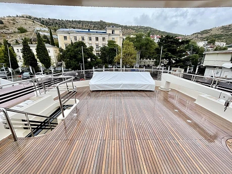 Horizon 122 yacht 2009 47