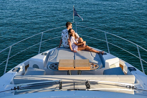 Sunseeker Manhattan 68 yacht 2020 3