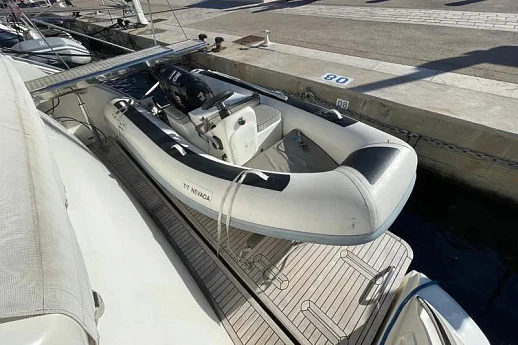 Яхта Azimut 58 2011 4