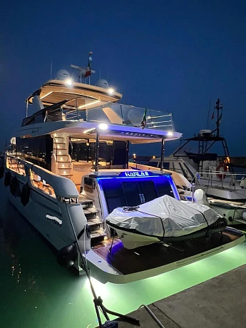 Яхта Absolute Navetta 64 2022 2