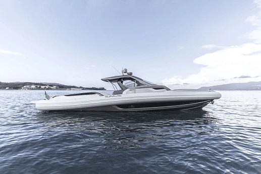 Strider 19 yacht  2