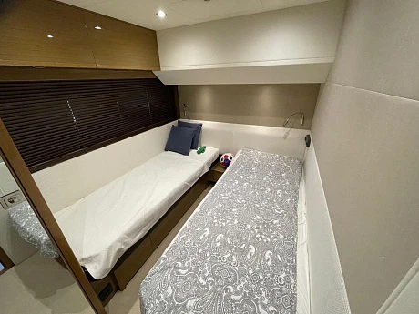 Яхта Princess 56 2014 8