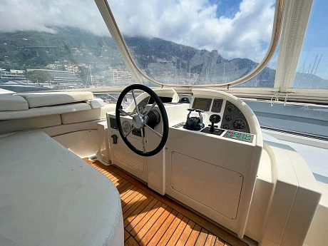 Azimut Magellano 74 yacht 2012 7