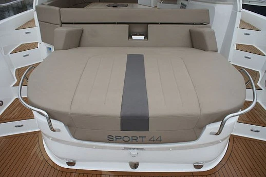 Яхта BAVARIA 44 HARDTOP 2013 11