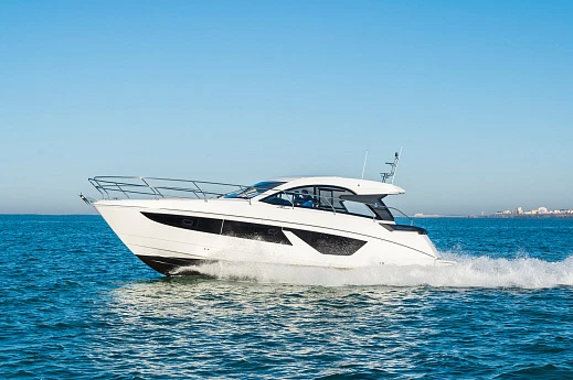 Яхта BENETEAU GRAN TURISMO 41  2