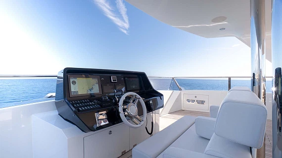 Суперъяхты Numarine 32XP 2025 5