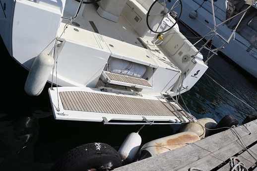 Яхта Beneteau Oceanis 38 2016 5