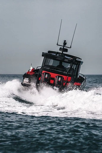 Brabus Shadow 1000 XC Cross Cabin yacht  8