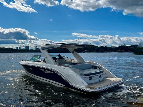 Яхта Sea Ray 310 SLX 2024 6