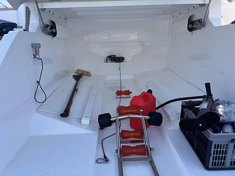 Яхта Princess V48 Open 2016 10