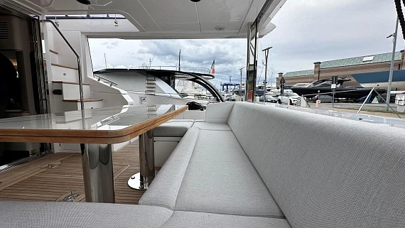 Яхта Azimut Fly 60 2022 9