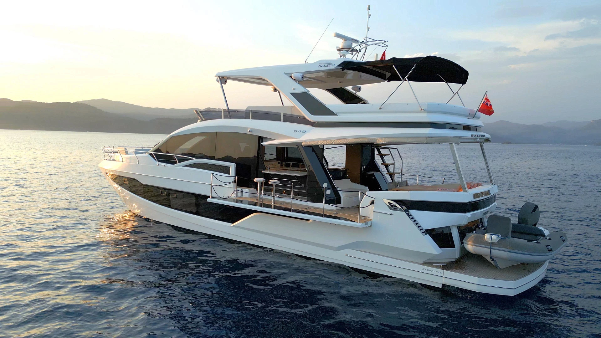 Galeon 640 Fly