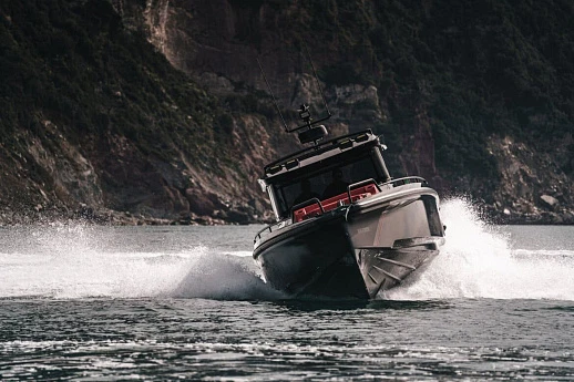 Brabus Shadow 1000 XC Cross Cabin yacht  3