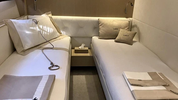 Яхта Princess 82 Ms Felice 2016 14