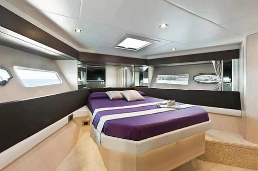 Absolute 53 Fly yacht 2014 9