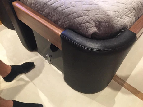 Яхта Sunseeker 88 2011 5