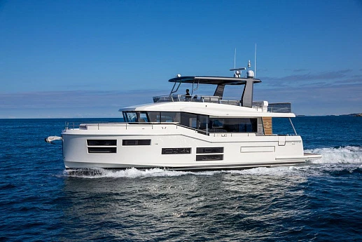Яхта BENETEAU GRAND TRAWLER 62  2