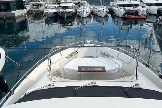 Яхта Dominator 780 2012 5