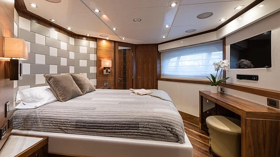 Sunseeker 115 yacht 2015 10