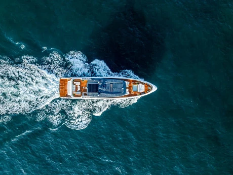 Яхта Majesty 100 Terrace  2