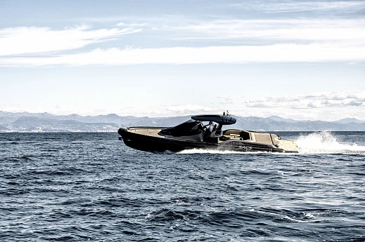 Яхта Strider 15  3