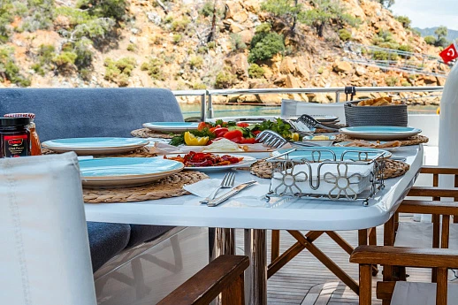 Яхта Princess 21M 2007 13