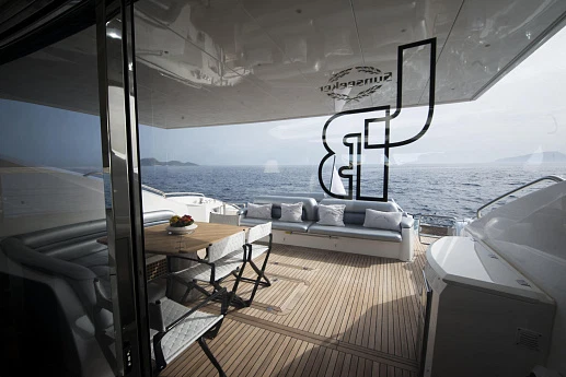 Яхта Sunseeker Predator 82 2007 9