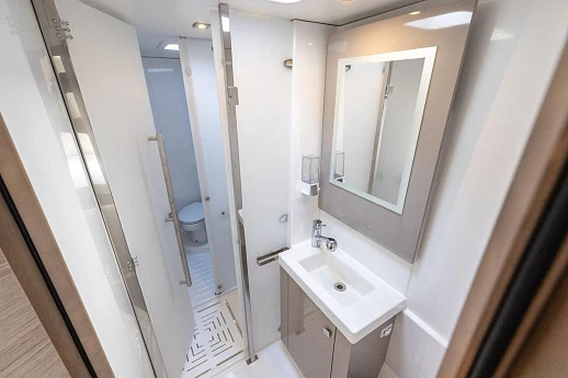 Катамараны Fountaine Pajot Astréa 42 Maestro 2023 7