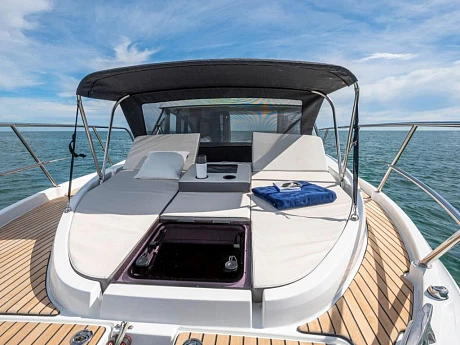 Beneteau Antares 11 yacht  9