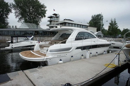 Яхта BAVARIA 44 HARDTOP 2013 1