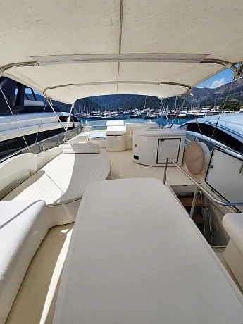 Ferretti 590 yacht 2004 7