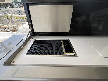 Sunseeker Predator 75 yacht 2023 11