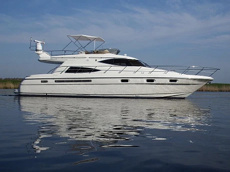 Яхта Sealine T52 2006 1