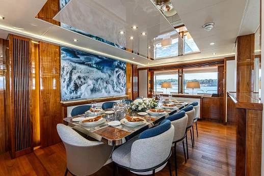 Яхта Sunseeker 131 2015 4