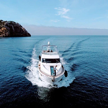 Fairline Squadron 65 yacht 2014 6