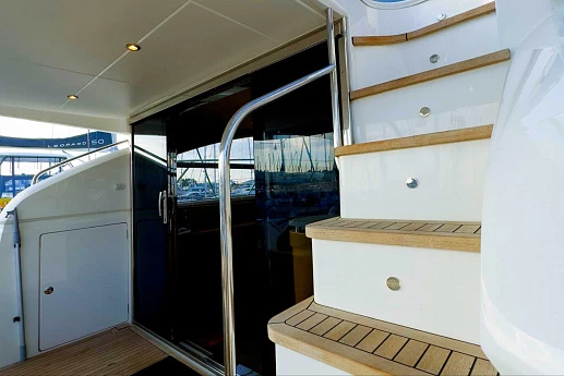 Яхта Princess 52 2017 6