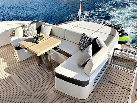 Яхта Princess S60 2018 6