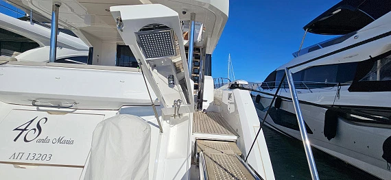 Sunseeker Manhattan 66 yacht 2019 10